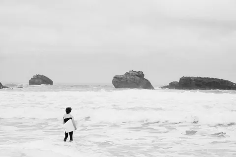 Surf Wave 4K Wallpaper · ocean · 3840×2560