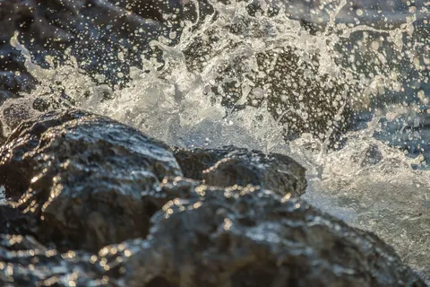 Surf Wave 4K Wallpaper · ocean · 3840×2560