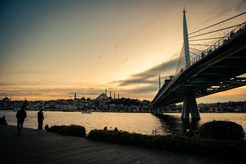 Coastal Harbor 4K Wallpaper · ocean · 3840×2560