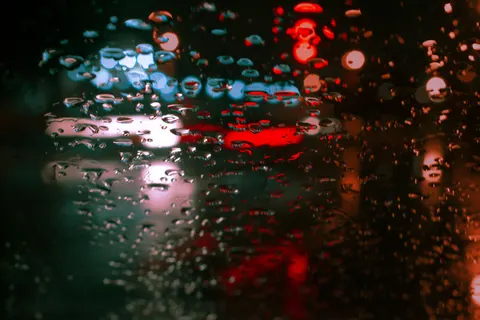 雨滴 4K壁纸 · nature · 3840×2560