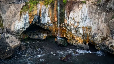 Sea Cave 4K Wallpaper · ocean · 3840×2160