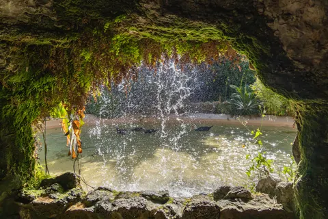 Sea Cave 4K Wallpaper · ocean · 3840×2560