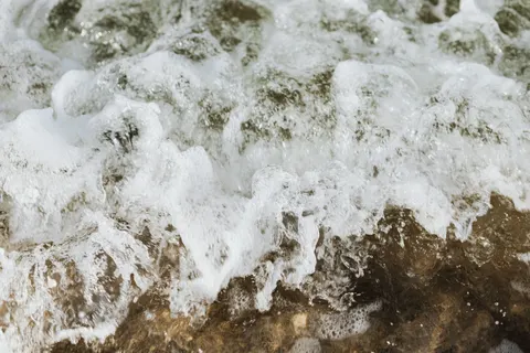Sea Foam 4K Wallpaper · ocean · 3840×2560