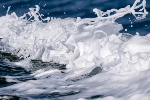 Sea Foam 4K Wallpaper · ocean · 3840×2560