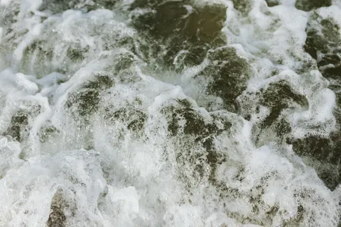 Sea Foam 4K Wallpaper · ocean · 3840×2560