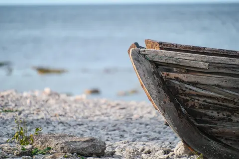 Boat at Sea 4K Wallpaper · ocean · 3840×2560