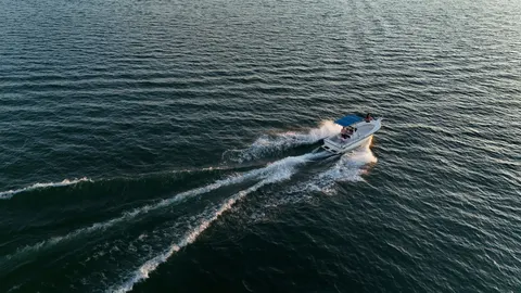 Обои Лодка в море 4K · ocean · 3840×2160