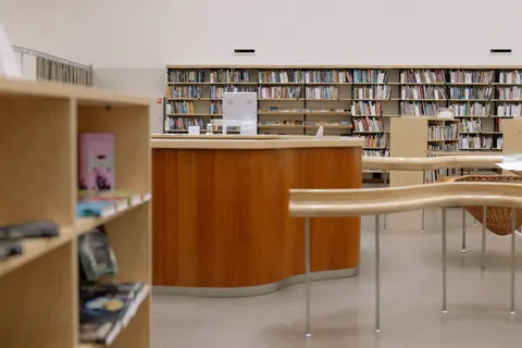 Büyük Kütüphane 4K Duvar Kağıdı · architecture · 3840×2560