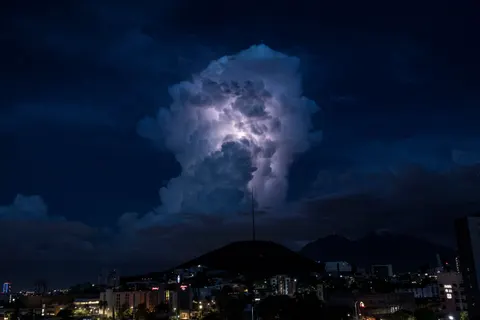 خلفية سماء عاصفة بدقة 4K · nature · 3840×2560