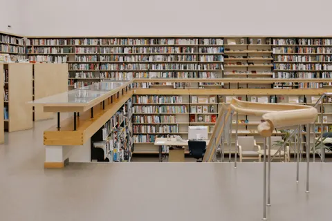 Grand Library 4K Wallpaper · architecture · 3840×2560