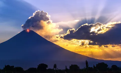 Hình nền Núi Lửa 4K · nature · 3840×2325