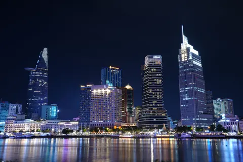 City Skyline at Night 4K Wallpaper · city · 3840×2560