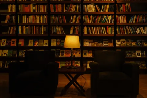 Büyük Kütüphane 4K Duvar Kağıdı · architecture · 3840×2560