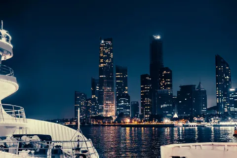 City Skyline at Night 4K Wallpaper · city · 3840×2560