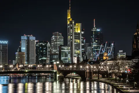 City Skyline at Night 4K Wallpaper · city · 3840×2560