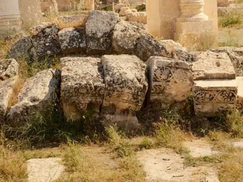 Roman Ruins 4K Wallpaper · architecture · 3840×2882