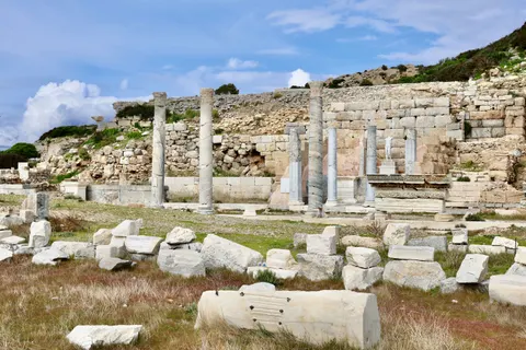 Roman Ruins 4K Wallpaper · architecture · 3840×2560