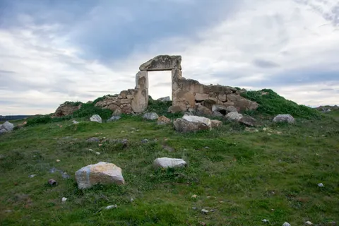 Roman Ruins 4K Wallpaper · architecture · 3840×2560