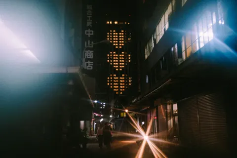 Neon City Street 4K Wallpaper · city · 3840×2560
