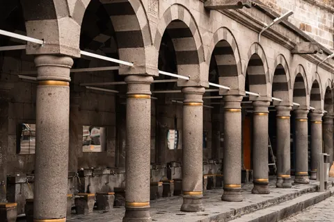 Обои Греческий храм 4K · architecture · 3840×2560