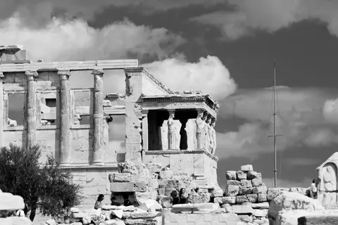Greek Temple 4K Wallpaper · architecture · 3840×2560