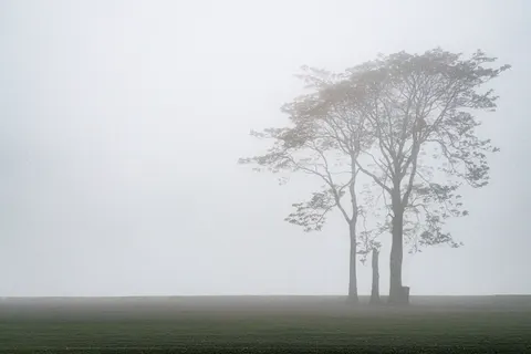 Sisli Minimal 4K Duvar Kağıdı · minimal · 3840×2560