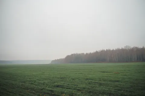 والپیپر مینیمال مه‌آلود با کیفیت 4K · minimal · 3840×2560