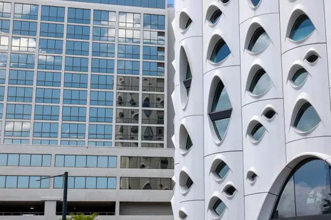Futuristic Facade 4K Wallpaper · architecture · 3840×2560