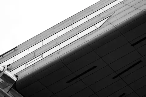 Futuristic Facade 4K Wallpaper · architecture · 3840×2560