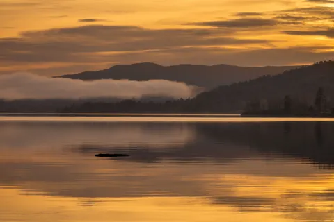 Misty Mountain Lake 4K Wallpaper · nature · 3840×2560