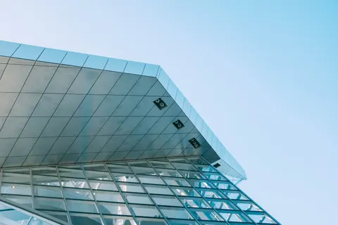 Futuristic Facade 4K Wallpaper · architecture · 3840×2560