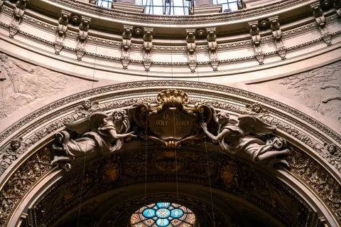 Glass Dome 4K Wallpaper · architecture · 3840×2555