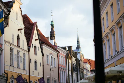 Colorful Houses 4K Wallpaper · architecture · 3840×2560