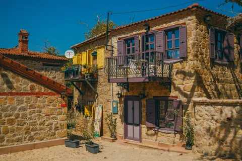 Colorful Houses 4K Wallpaper · architecture · 3840×2560