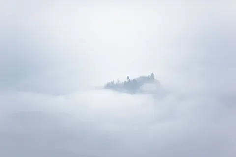 धुंधला मिनिमल 4K वॉलपेपर · minimal · 3840×2555
