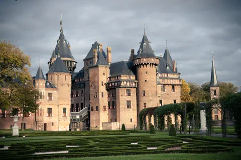 Medieval Castle 4K Wallpaper · architecture · 3840×2560