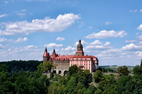 Fond d'écran Château médiéval 4K · architecture · 3840×2561