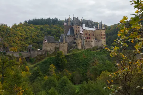 Medieval Castle 4K Wallpaper · architecture · 3840×2560