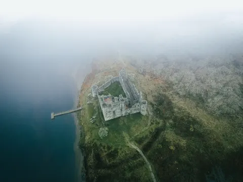 Medieval Castle 4K Wallpaper · architecture · 3840×2880