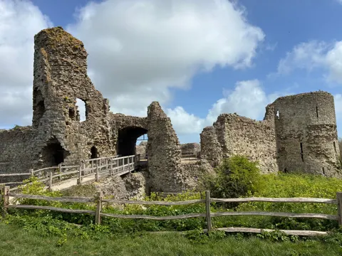 Medieval Castle 4K Wallpaper · architecture · 3840×2880
