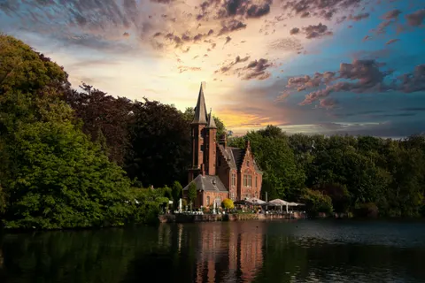 Medieval Castle 4K Wallpaper · architecture · 3840×2563