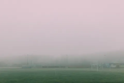 Sisli Minimal 4K Duvar Kağıdı · minimal · 3840×2560
