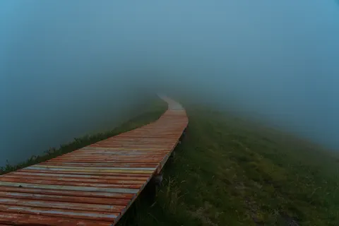 والپیپر مینیمال مه‌آلود با کیفیت 4K · minimal · 3840×2560
