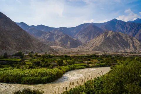 The Andes 4K Wallpaper · mountains · 3840×2560