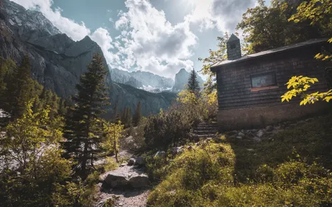 Mountain Cabin 4K Wallpaper · mountains · 3840×2400