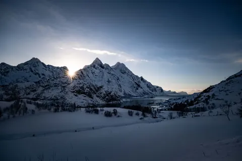 والپیپر کوهستان با کیفیت 4K · mountains · 3840×2560