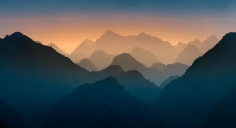 Mountain Panorama 4K Wallpaper · mountains · 3840×2091