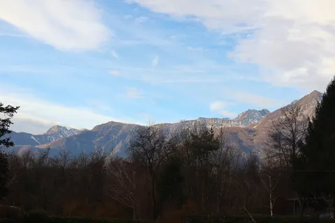 Papel de parede Montanhas 4K · mountains · 3840×2560