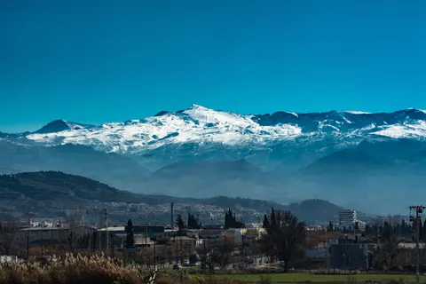 خلفية الجبال بدقة 4K · mountains · 3840×2560