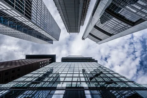 Skyscraper 4K Wallpaper · city · 3840×2560